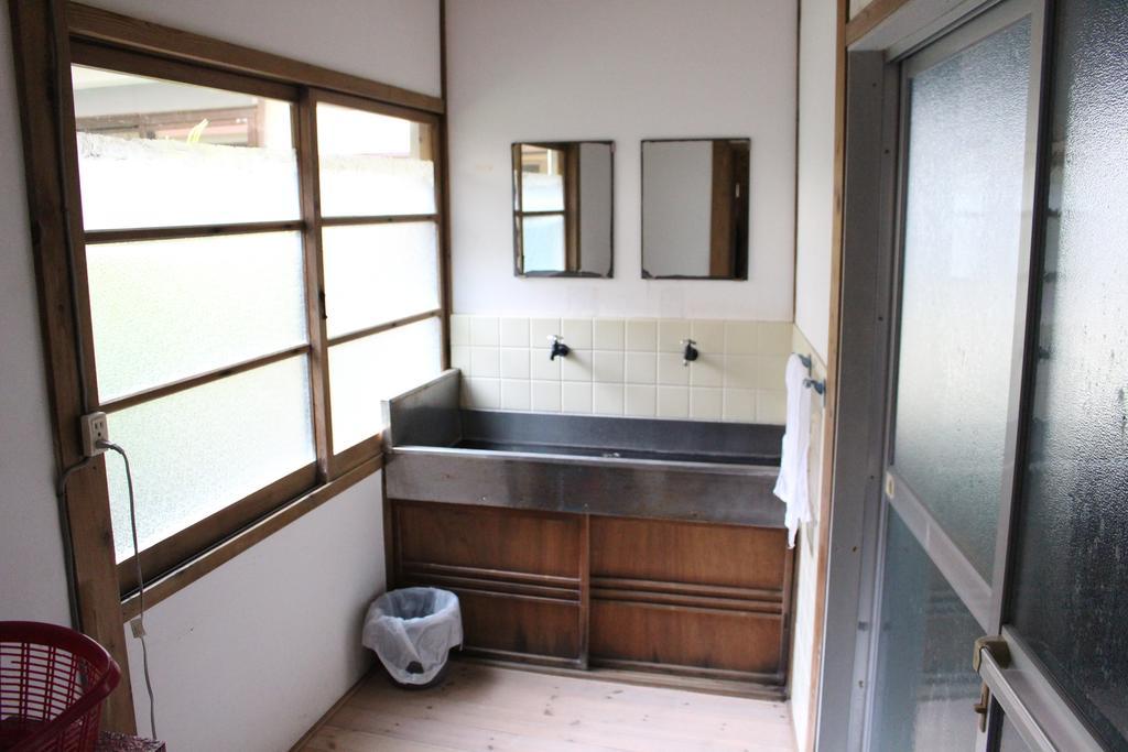 Minshuku Katsuya Hotel Shirahama Buitenkant foto